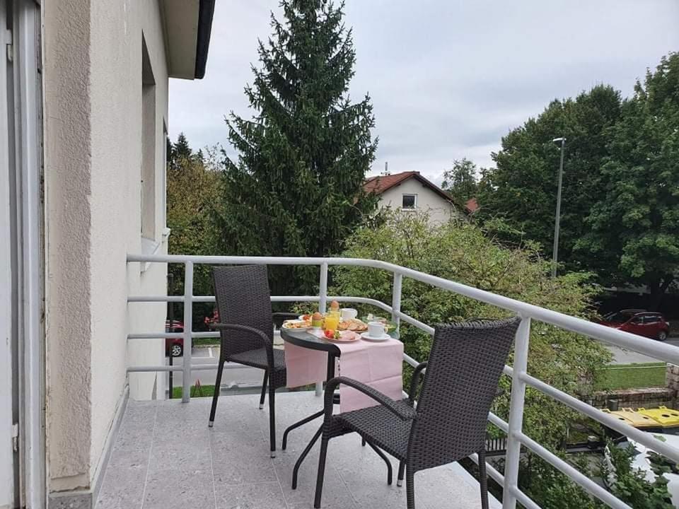 B&B Vila Teslova Ljubljana Eksteriør billede