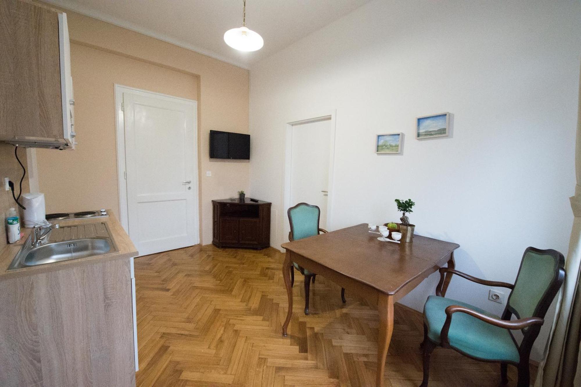 B&B Vila Teslova Ljubljana Værelse billede