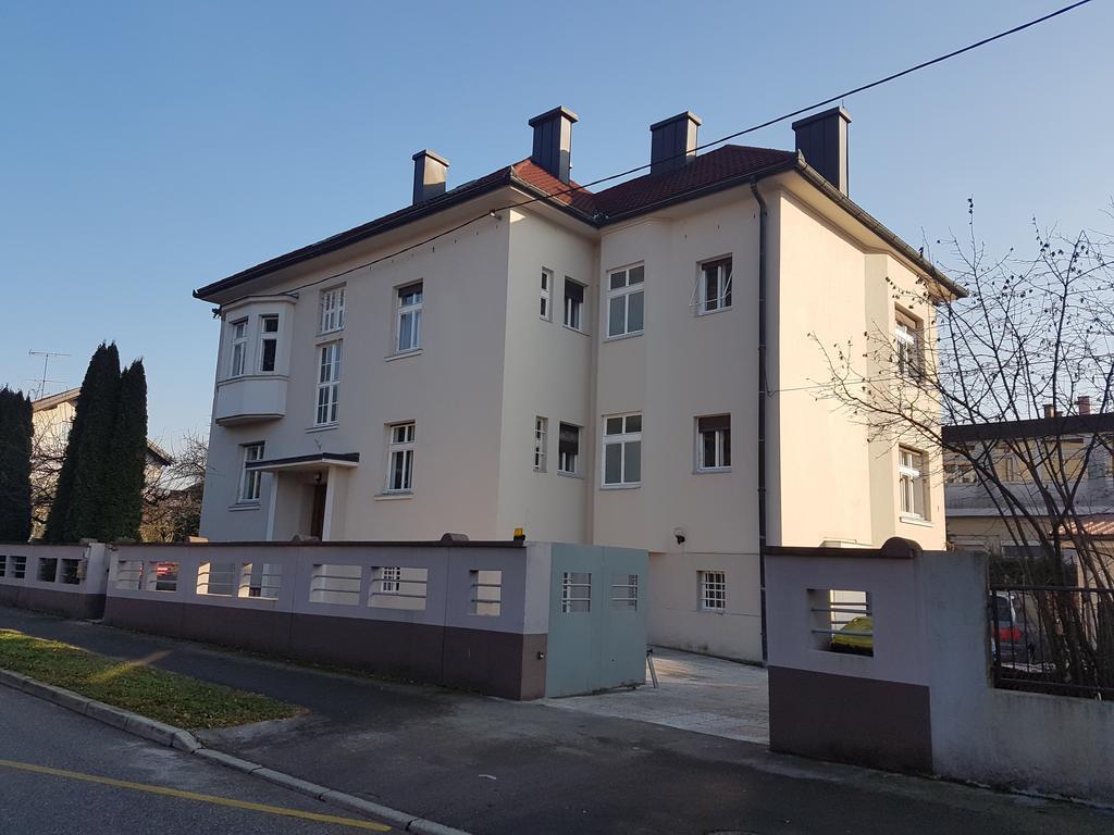 B&B Vila Teslova Ljubljana Eksteriør billede